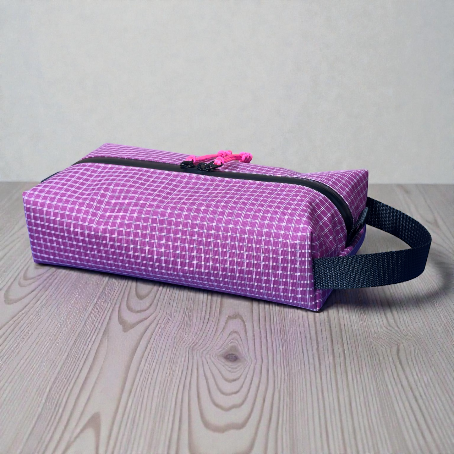 UltraGrid & Venom Eco Summit Pouch – Lightweight Trail, Travel and EDC Organizer