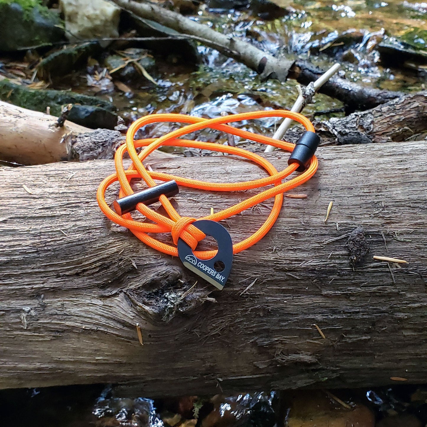 Emergency Fire Starter Necklace - Lightweight Mini Ferro Rod with Steel Claw Striker & Neck Lanyard
