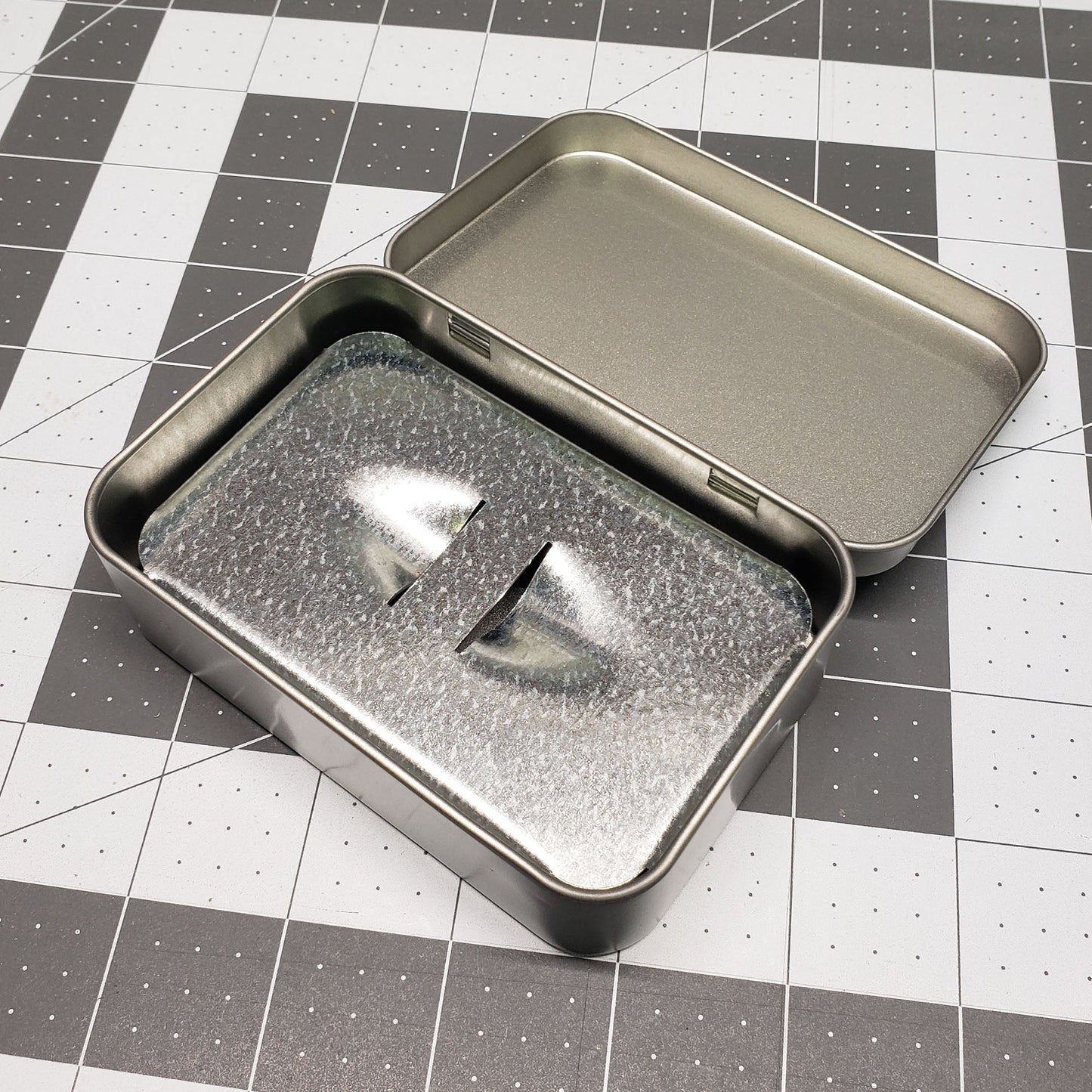 BushKraft­­™ Tinderbox Charring and Storage Tin w/Insert Tray - Large Size