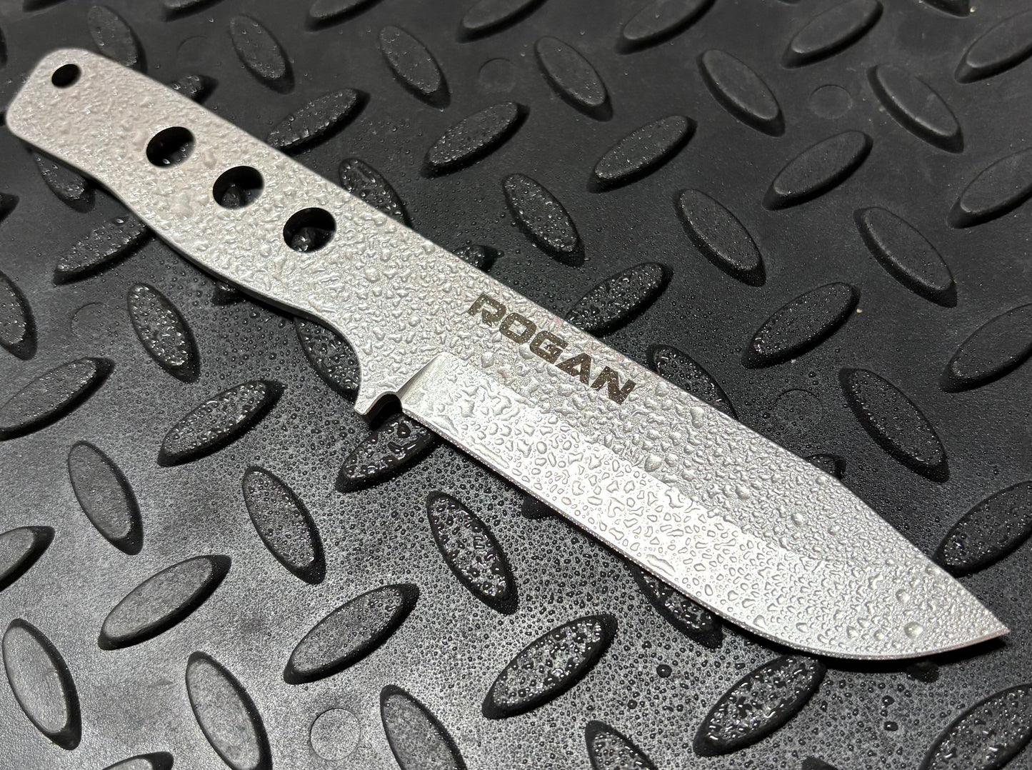 ROGAN Field Knife (RFK-PRO) Comes with sheath and belt clip.