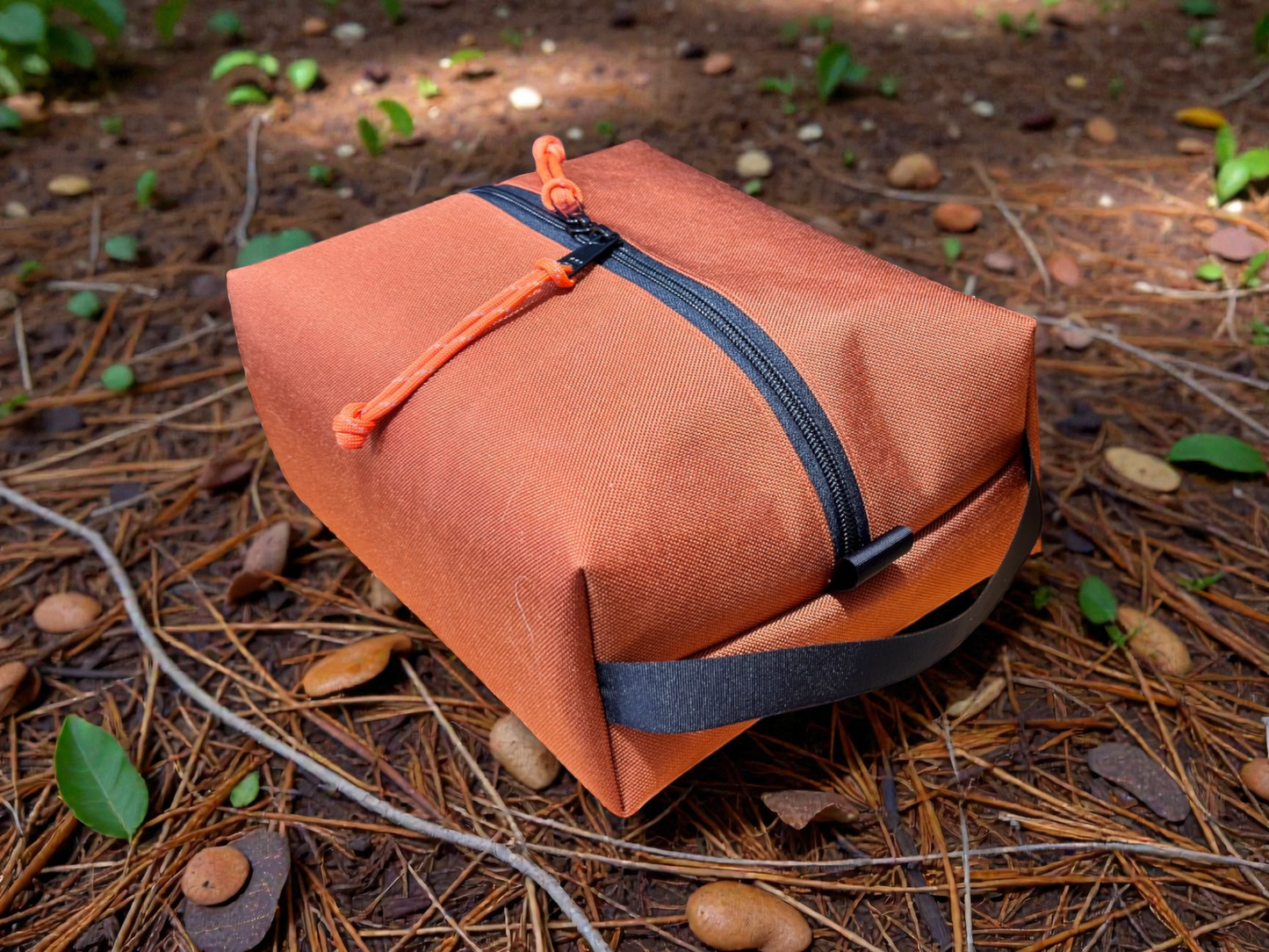 Rugged and Durable Dopp Kit – Travel Toiletries & Makeup Bag