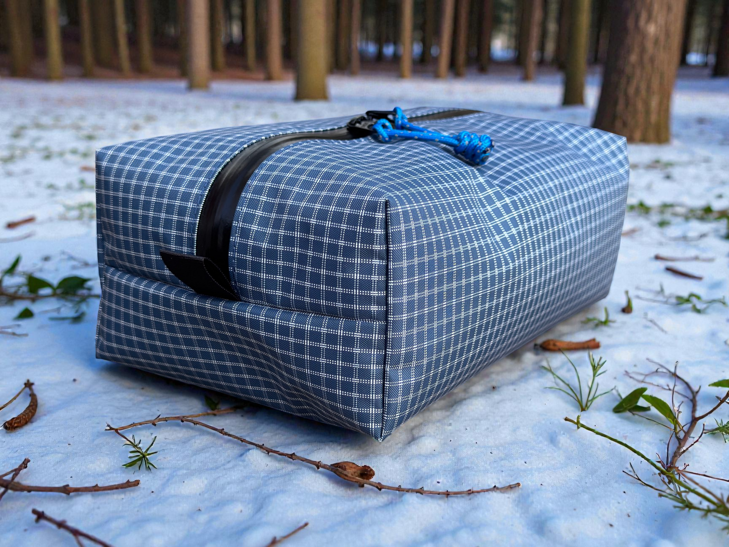 UltraGrid & Venom Eco Summit Pouch – Lightweight Trail, Travel and EDC Organizer