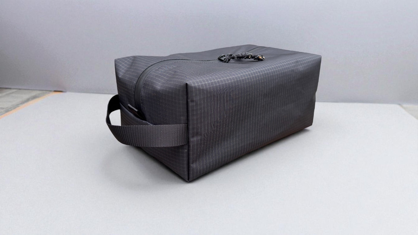 UltraGrid & Venom Eco Summit Pouch – Lightweight Trail, Travel and EDC Organizer