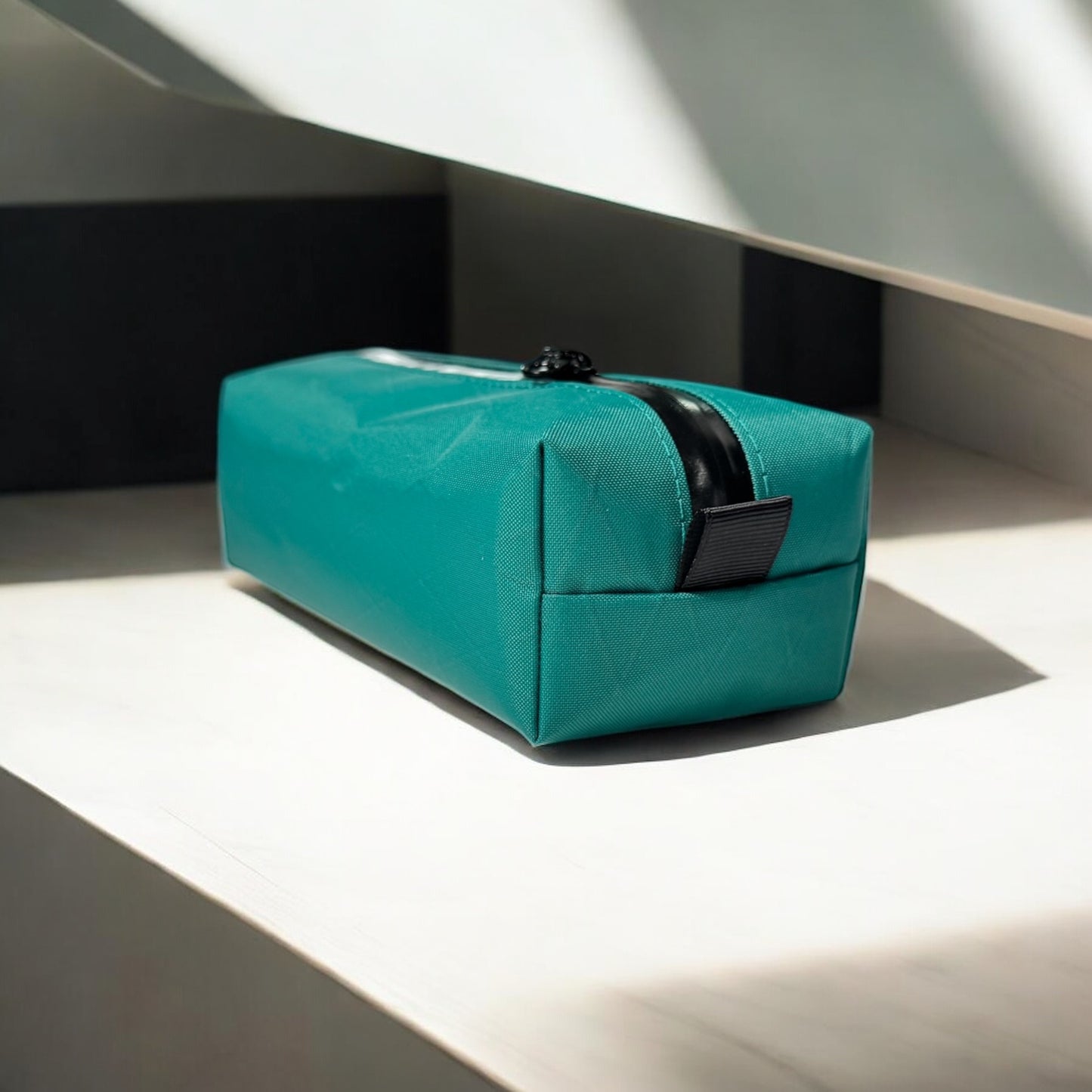 Rugged and Durable Dopp Kit – Travel Toiletries & Makeup Bag